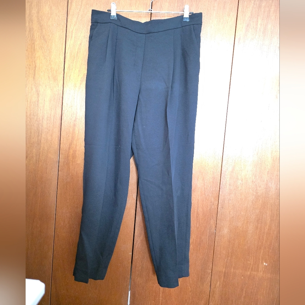 Aritzia Babaton Cohen  Black Trouser Dress Pants Size 10